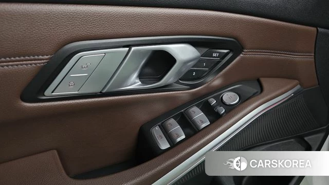 BMW 3 Series (G20) id 4344105 из Кореи 7