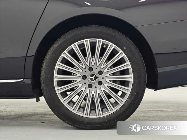 Mercedes-Benz E-class id 4272258 из Китая 7