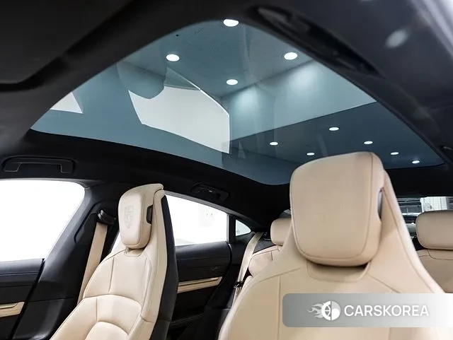 Porsche Taycan id 3383172 из Кореи 7