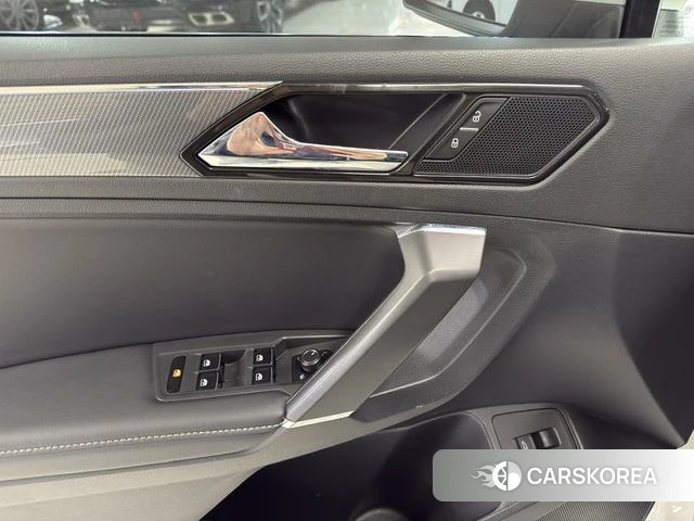Volkswagen Tiguan L id 4271571 из Китая 7
