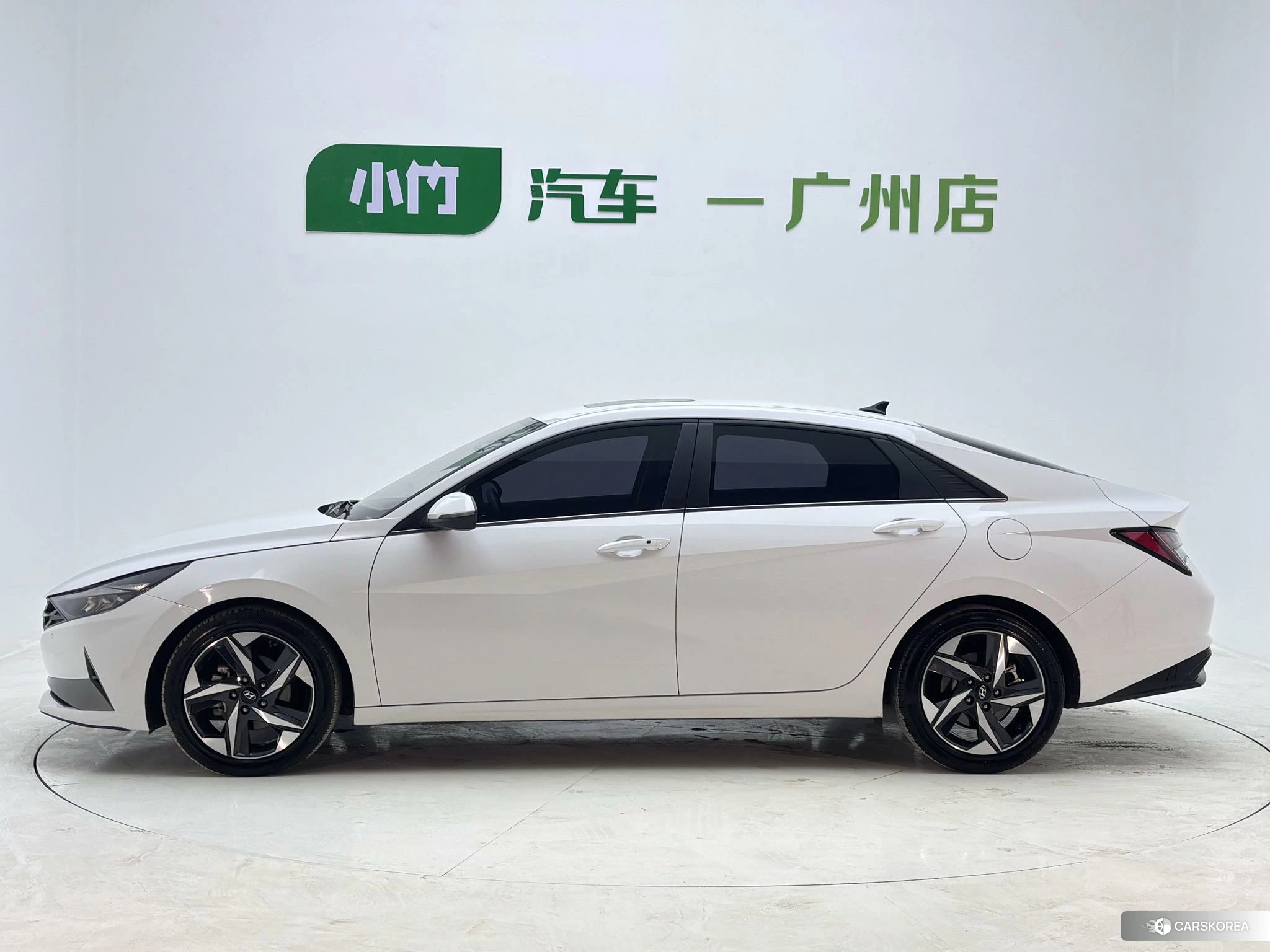 Hyundai Elantra id 4454719 из Китая 7