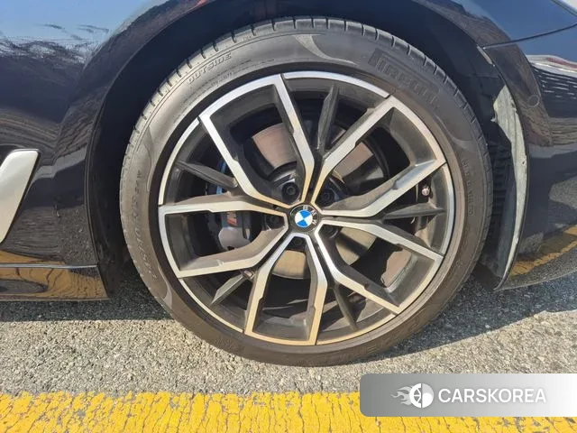 BMW 5 Series (G30) id 3360336 из Кореи 7