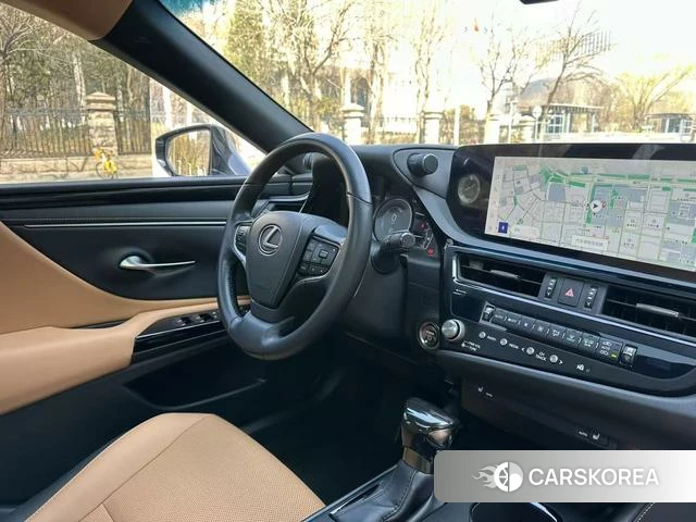 Lexus ES id 4209087 из Китая 7