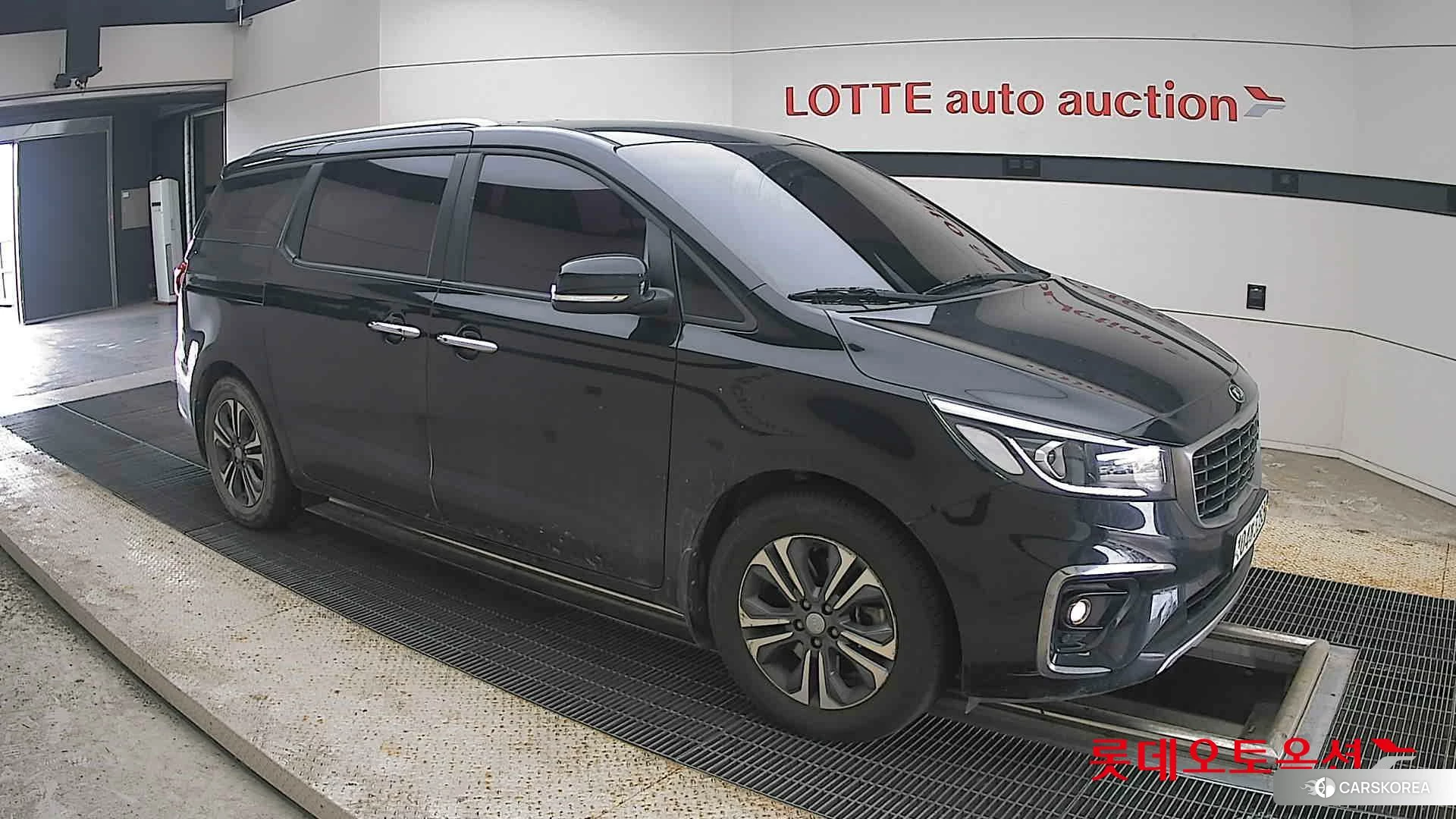 Kia Carnival id 4664332 из Кореи 7