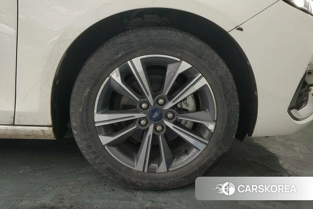 Ford Forrest id 4213439 из Китая 7