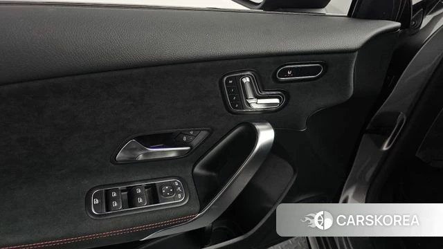 Mercedes-Benz A-Class W177 id 4656131 из Кореи 7