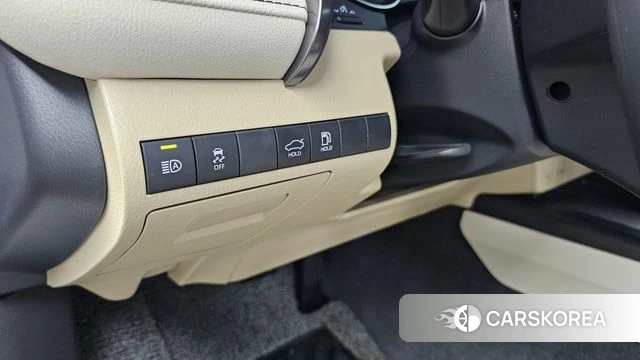 Toyota Camry (XV70) id 4185986 из Кореи 7