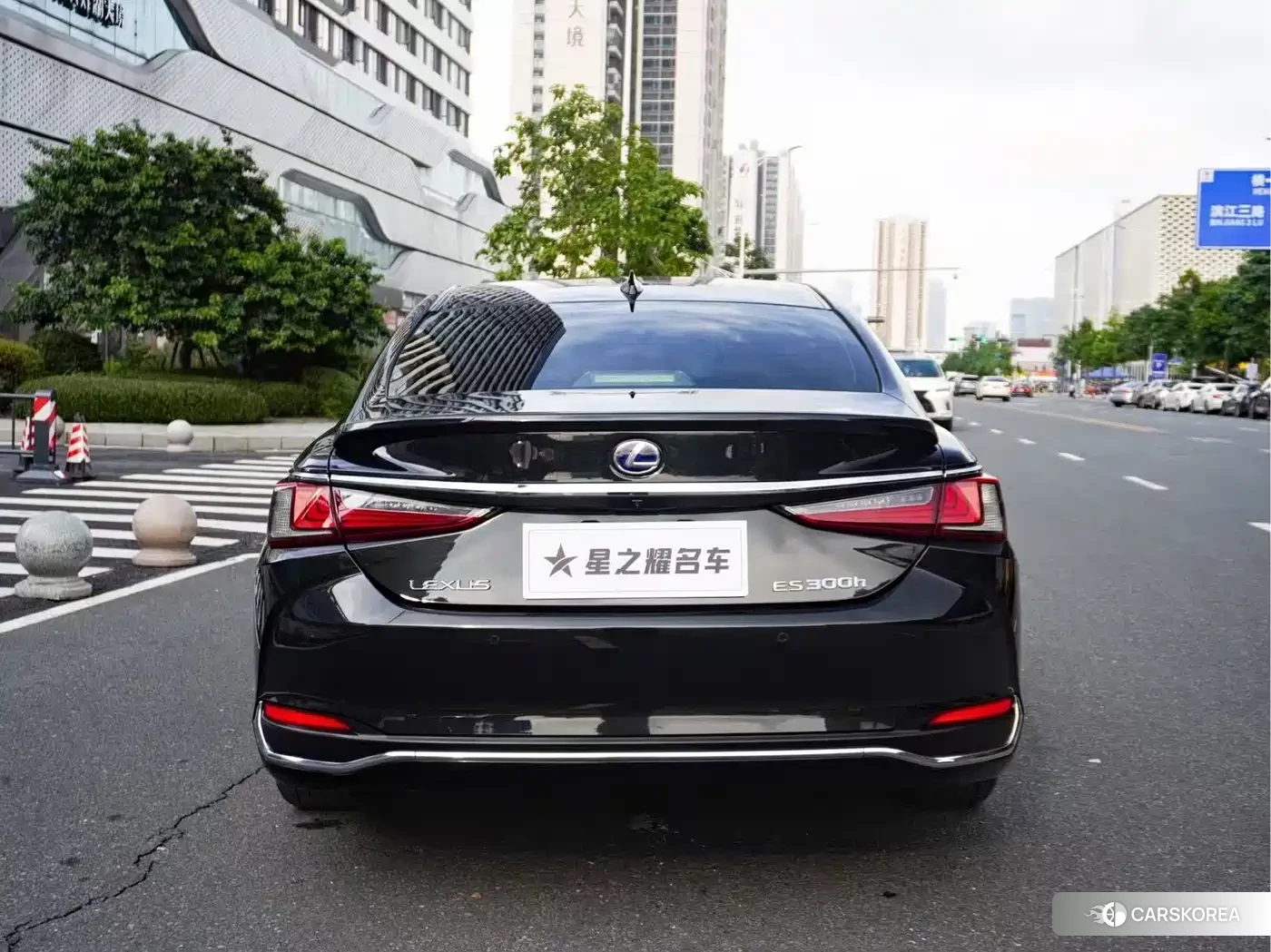Lexus ES id 4622539 из Китая 7