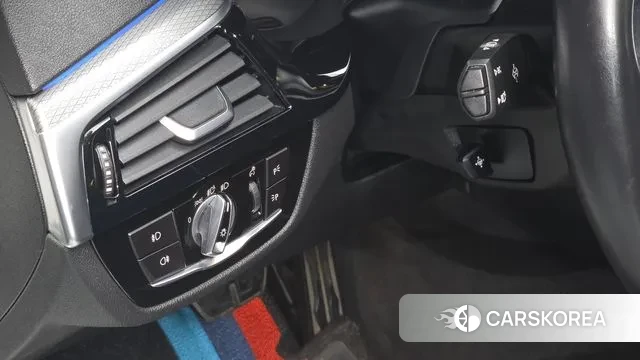 BMW 5 Series (G30) id 3541778 из Кореи 7