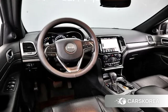 Jeep Grand Cherokee (WL) id 3592885 из Кореи 7