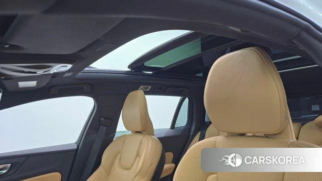 Volvo V60 Cross-Country 2nd Generation id 4712601 из Кореи 7