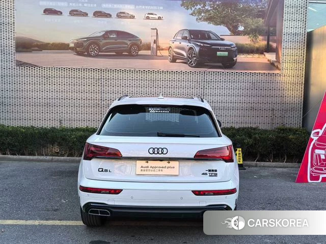 Audi Q5L id 3856105 из Китая 7