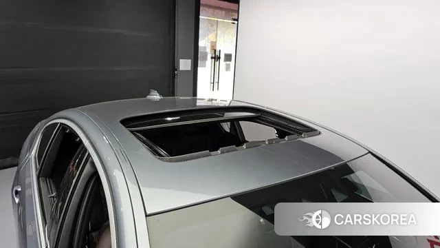 BMW 5 Series (G30) id 3344838 из Кореи 7