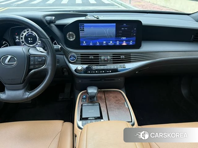 Lexus LS id 4359605 из Китая 7