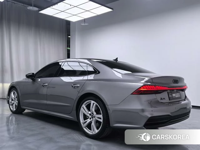 Audi A7L id 4198868 из Китая 7