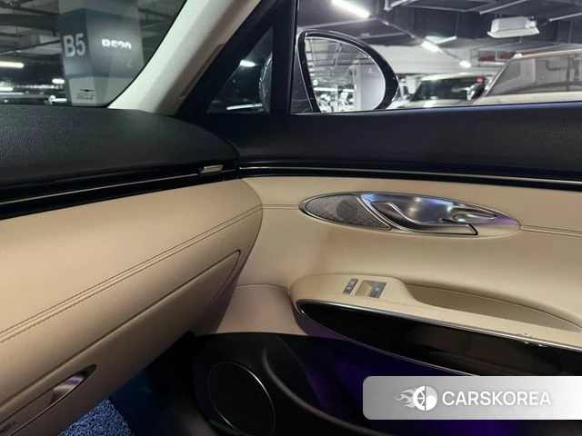 Genesis GV70 id 4196107 из Кореи 7