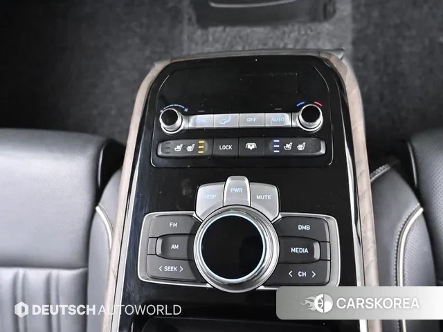 Genesis G90 id 3702558 из Кореи 7