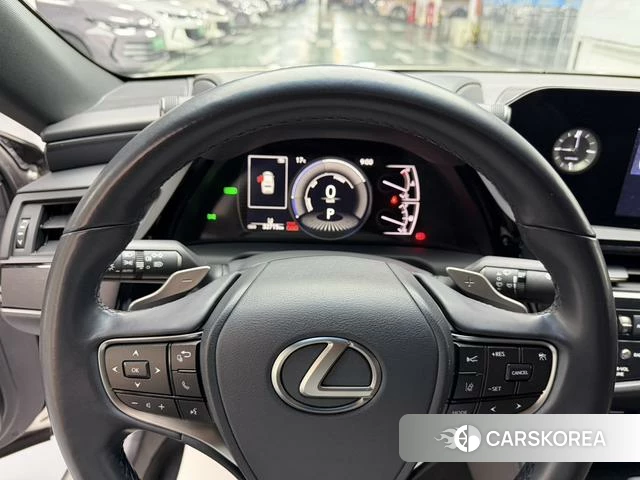 Lexus ES id 4272574 из Китая 7