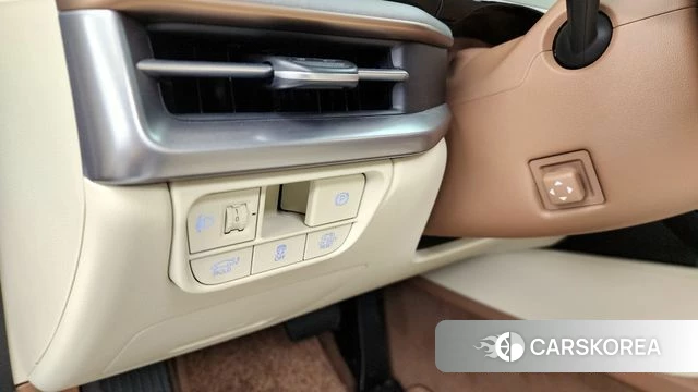 Hyundai Grandeur Hybrid (GN7) id 4400674 из Кореи 7