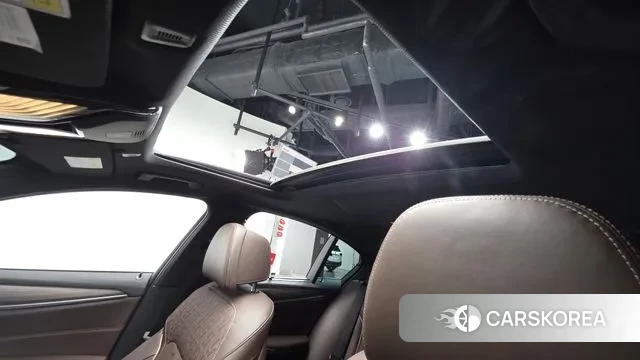 BMW 5 Series (G30) id 3547786 из Кореи 7