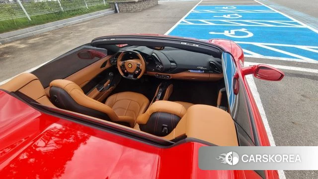 Ferrari 488 Spider id 4698957 из Кореи 7