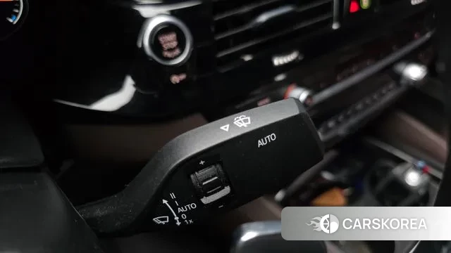 BMW 5 Series (G30) id 3465087 из Кореи 7