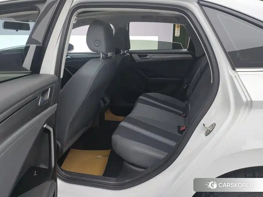 Volkswagen Sagitar id 4628112 из Китая 7