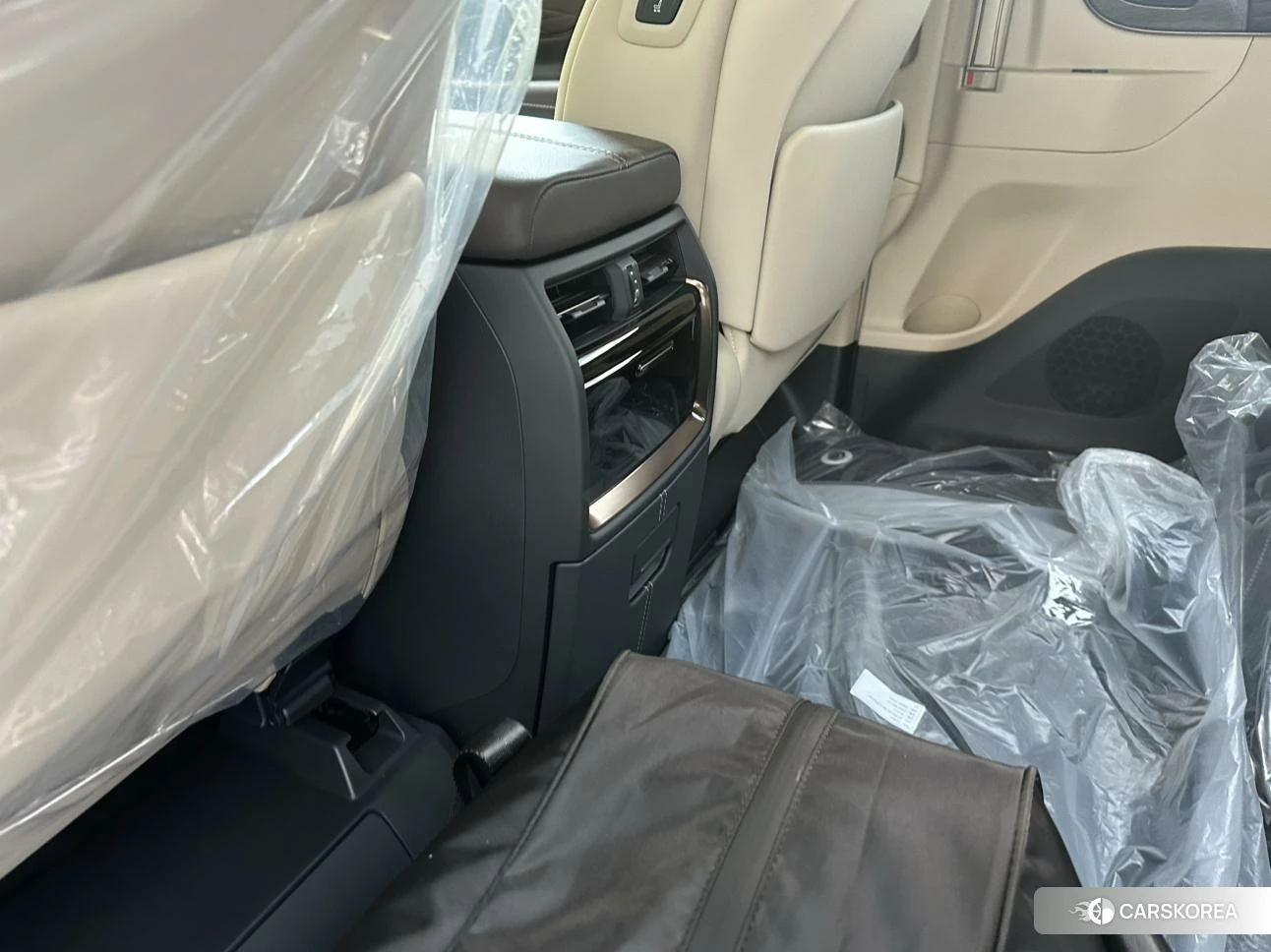 Toyota Elfa id 4419184 из Китая 7