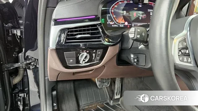 BMW 5 Series (G30) id 3389042 из Кореи 7