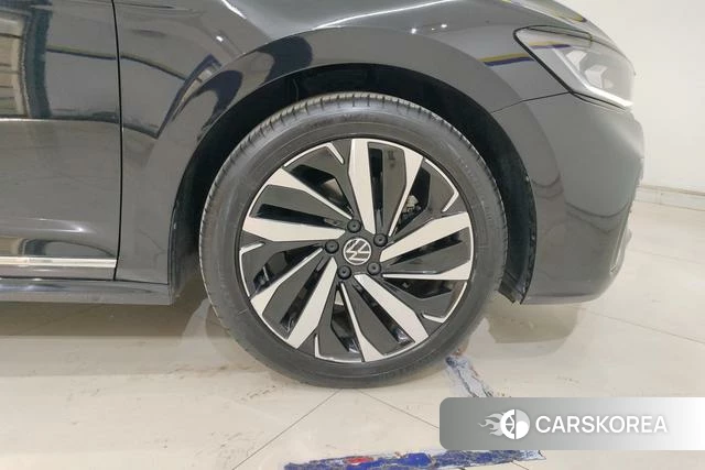 Volkswagen Passat id 3939246 из Китая 7