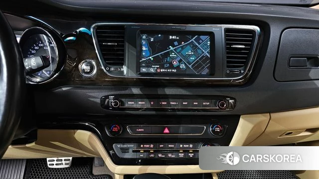 Kia The New Carnival id 4684530 из Кореи 7