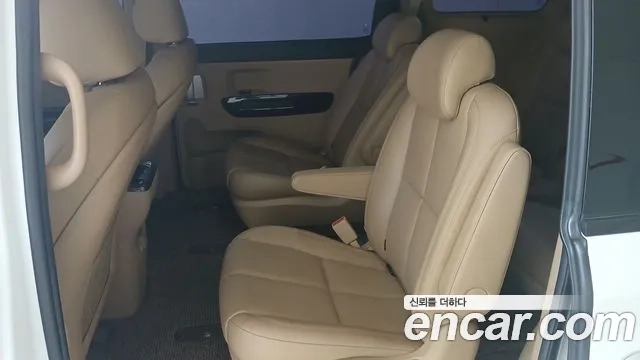 Kia The New Carnival id 2912636 из Кореи 7