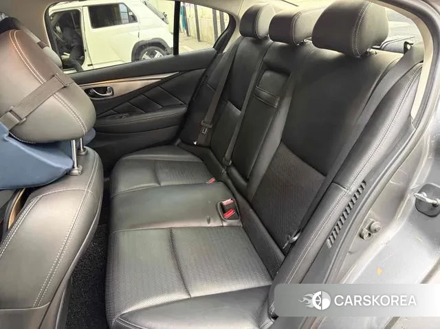 Infiniti Q50 id 3733685 из Кореи 7