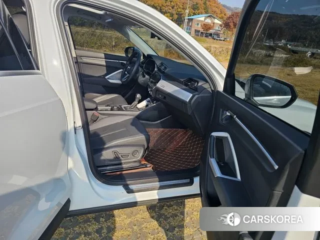 Audi Q3 (F3) id 3388933 из Кореи 7