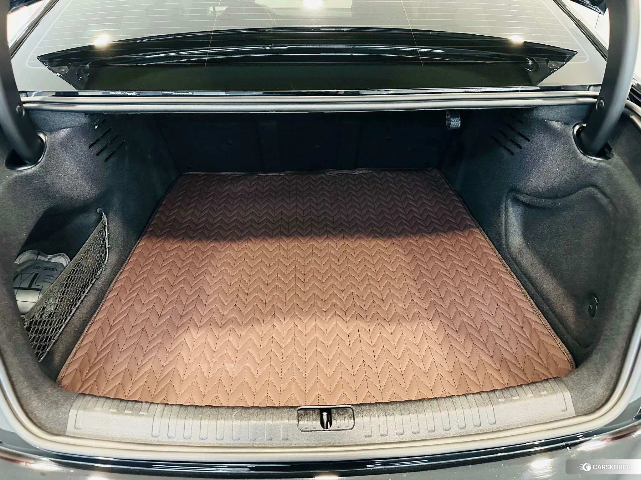 Audi A6L id 4453833 из Китая 7