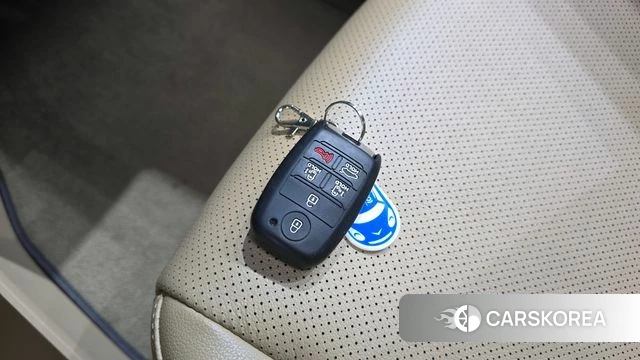 Kia The New Carnival id 4483249 из Кореи 7