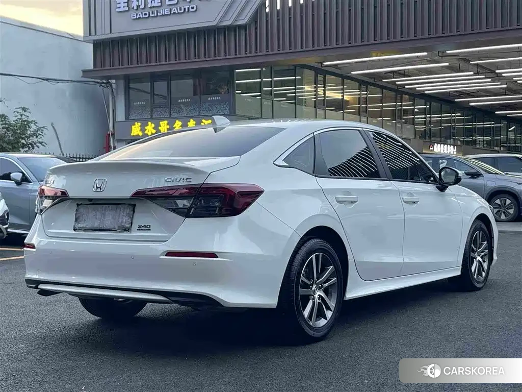 Honda Civic id 4680771 из Китая 7