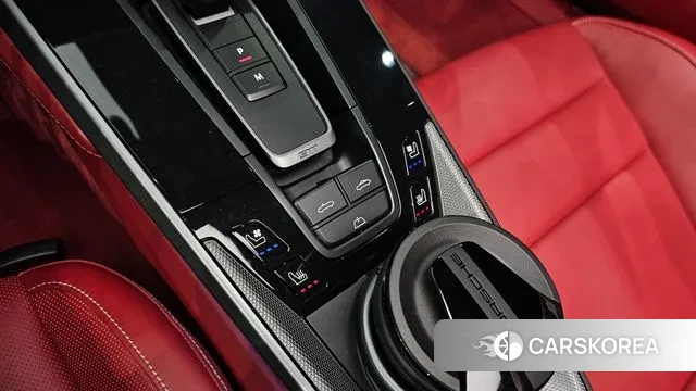 Porsche 911(992) id 3278094 из Кореи 7