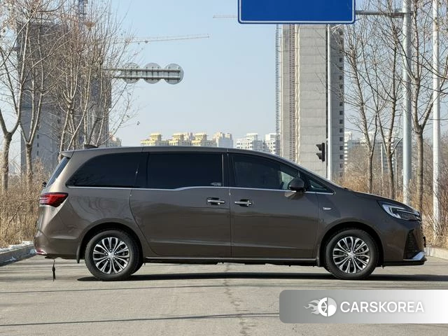 Buick GL8 id 4207952 из Китая 7