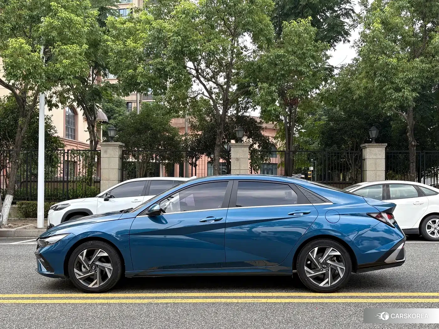Hyundai Elantra id 4680512 из Китая 7