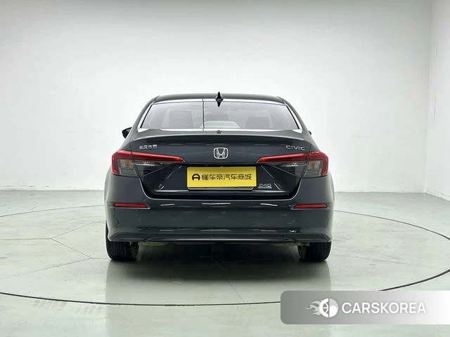 Honda Civic id 4220608 из Китая 7