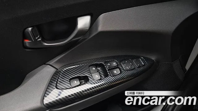 Hyundai Veloster (JS) id 2797868 из Кореи 7