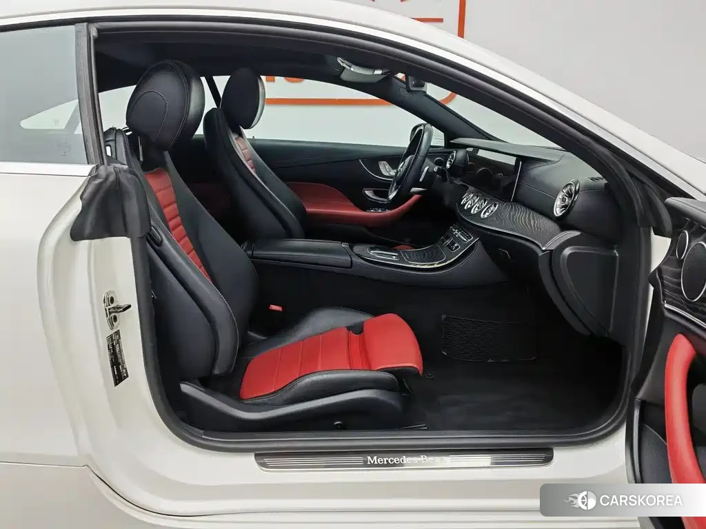 Mercedes-Benz E-Class id 4628321 из Китая 7