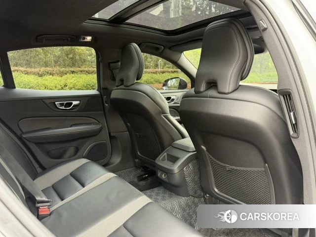 Volvo S60 id 4254496 из Китая 7