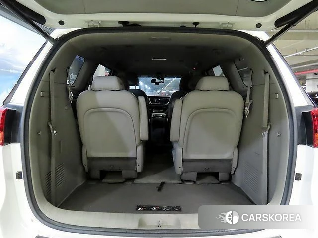 Kia The New Carnival id 4305132 из Кореи 7