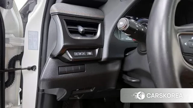 Lexus UX250h id 3713592 из Кореи 7