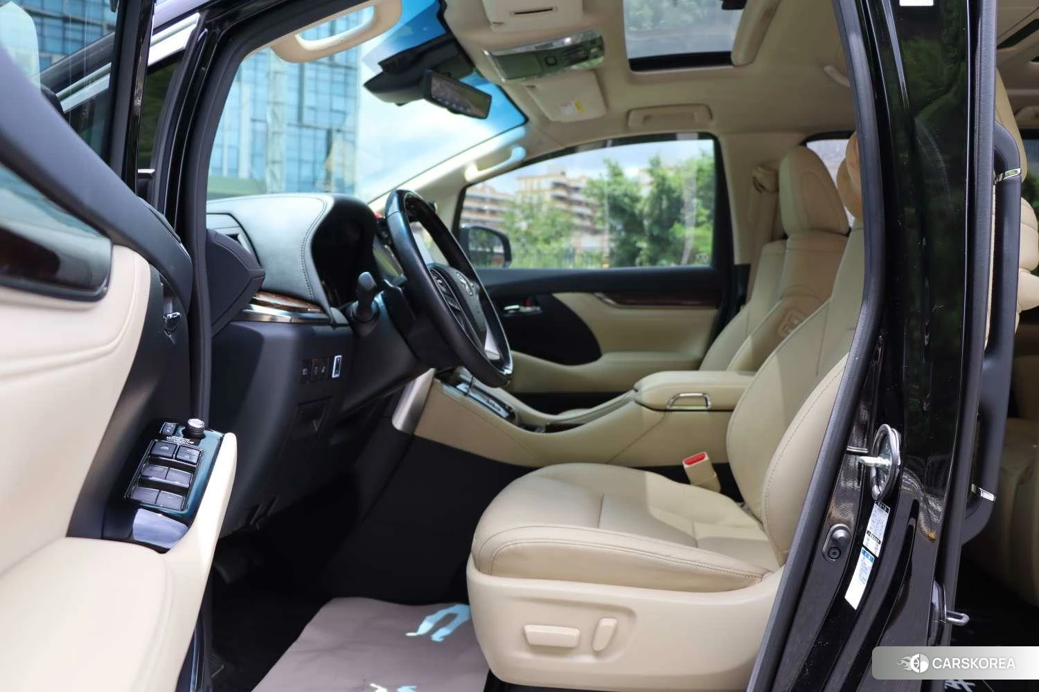 Toyota Elfa id 4479810 из Китая 7
