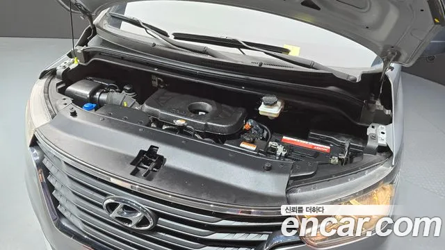 Hyundai The New Grand Starex id 2535204 из Кореи 7