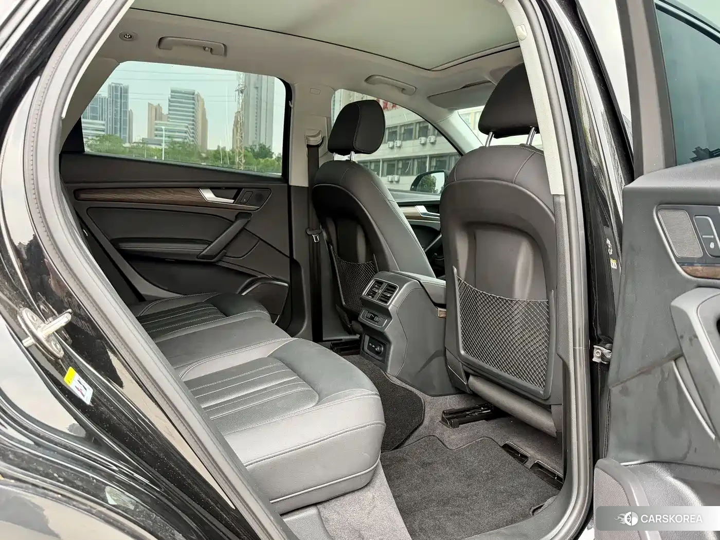 Audi Q5L id 4546339 из Китая 7