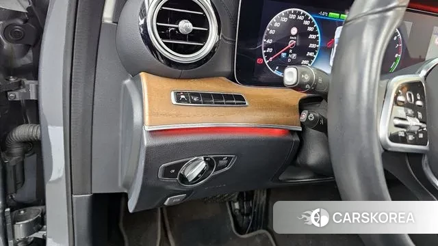 Mercedes-Benz E-Class W213 id 3622048 из Кореи 7